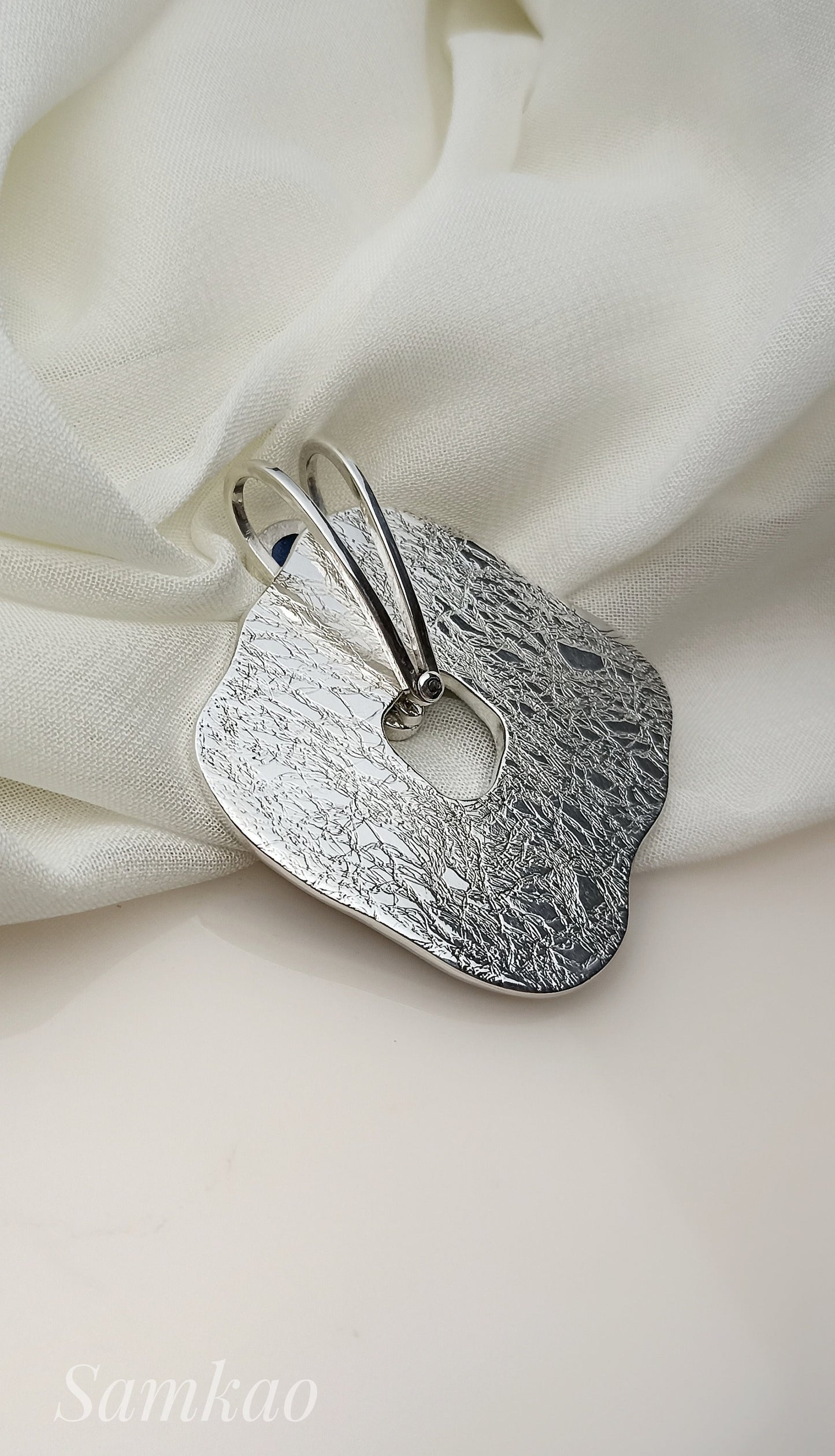 Cloisonné Enamel Pendant – Handmade Fine Silver, Artistic Design