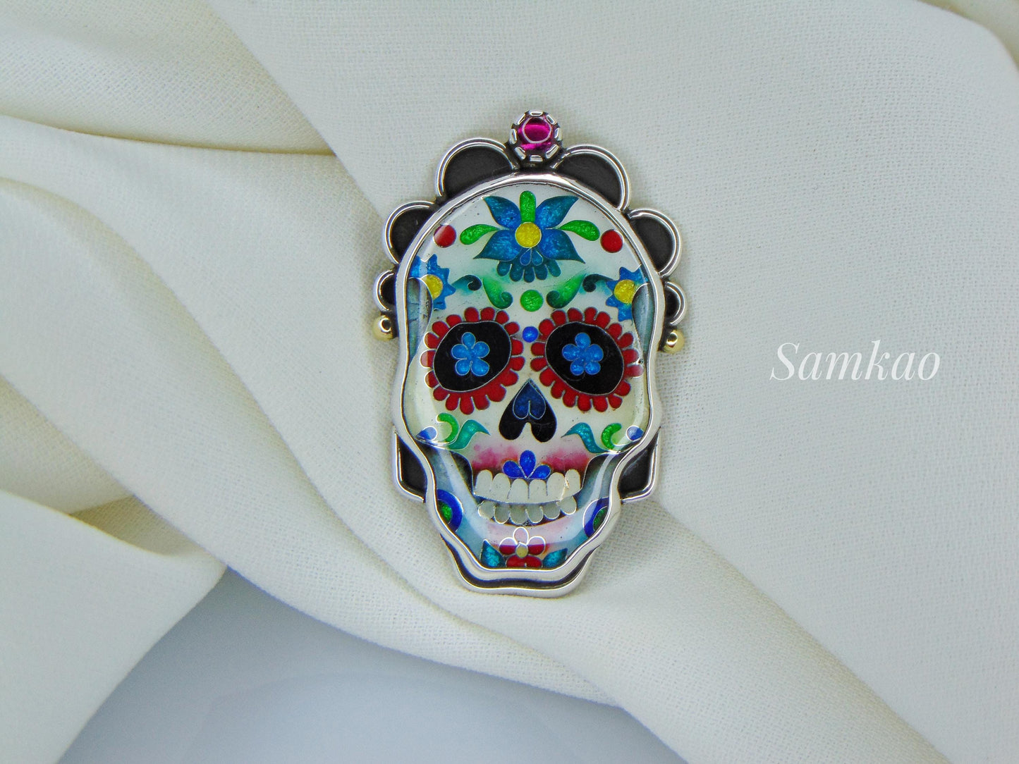 Skull pendant, Calavera skull pendant, Cloisonne enamel, Sterling silver, Sugar skull pendant