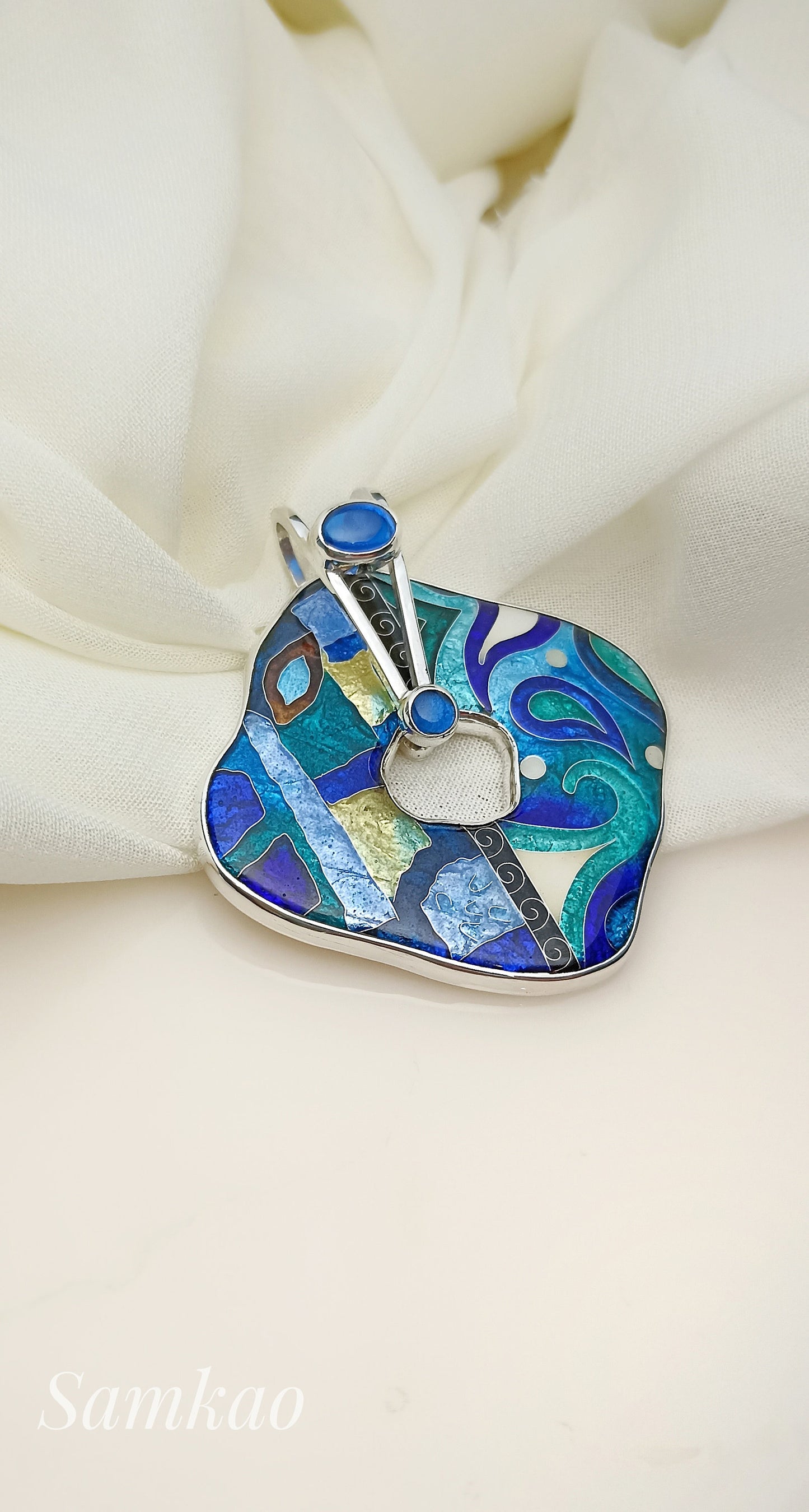 Cloisonné Enamel Pendant – Handmade Fine Silver, Artistic Design