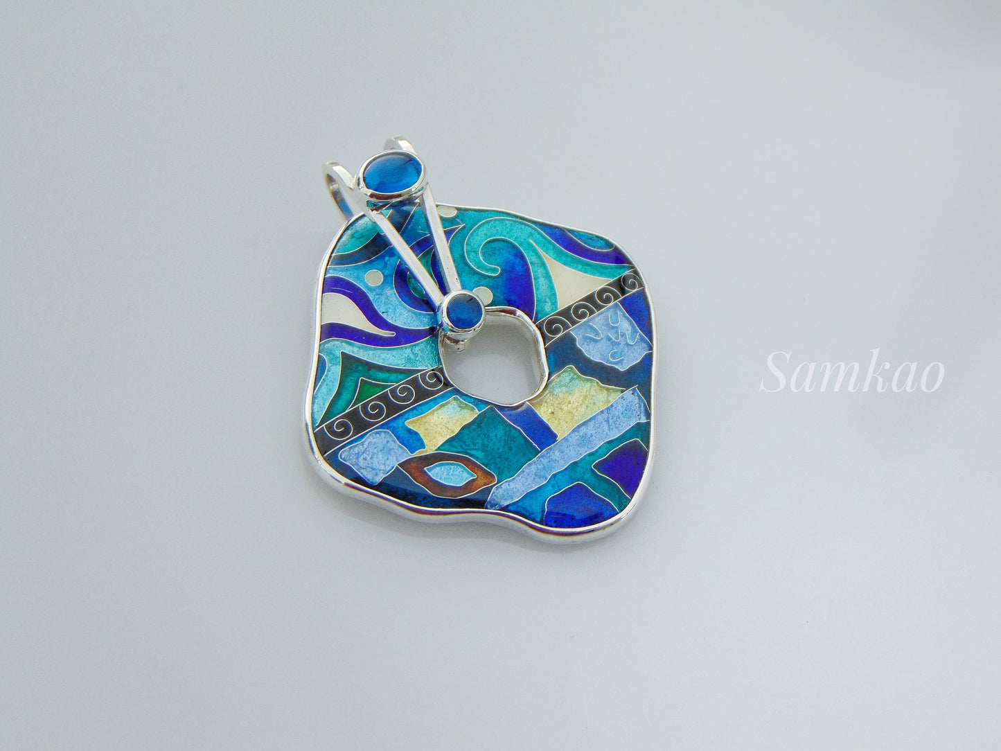 Cloisonné Enamel Pendant – Handmade Fine Silver, Artistic Design