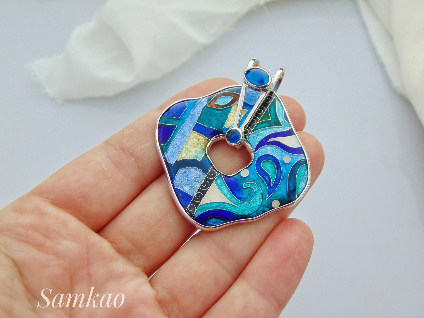 Cloisonné Enamel Pendant – Handmade Fine Silver, Artistic Design