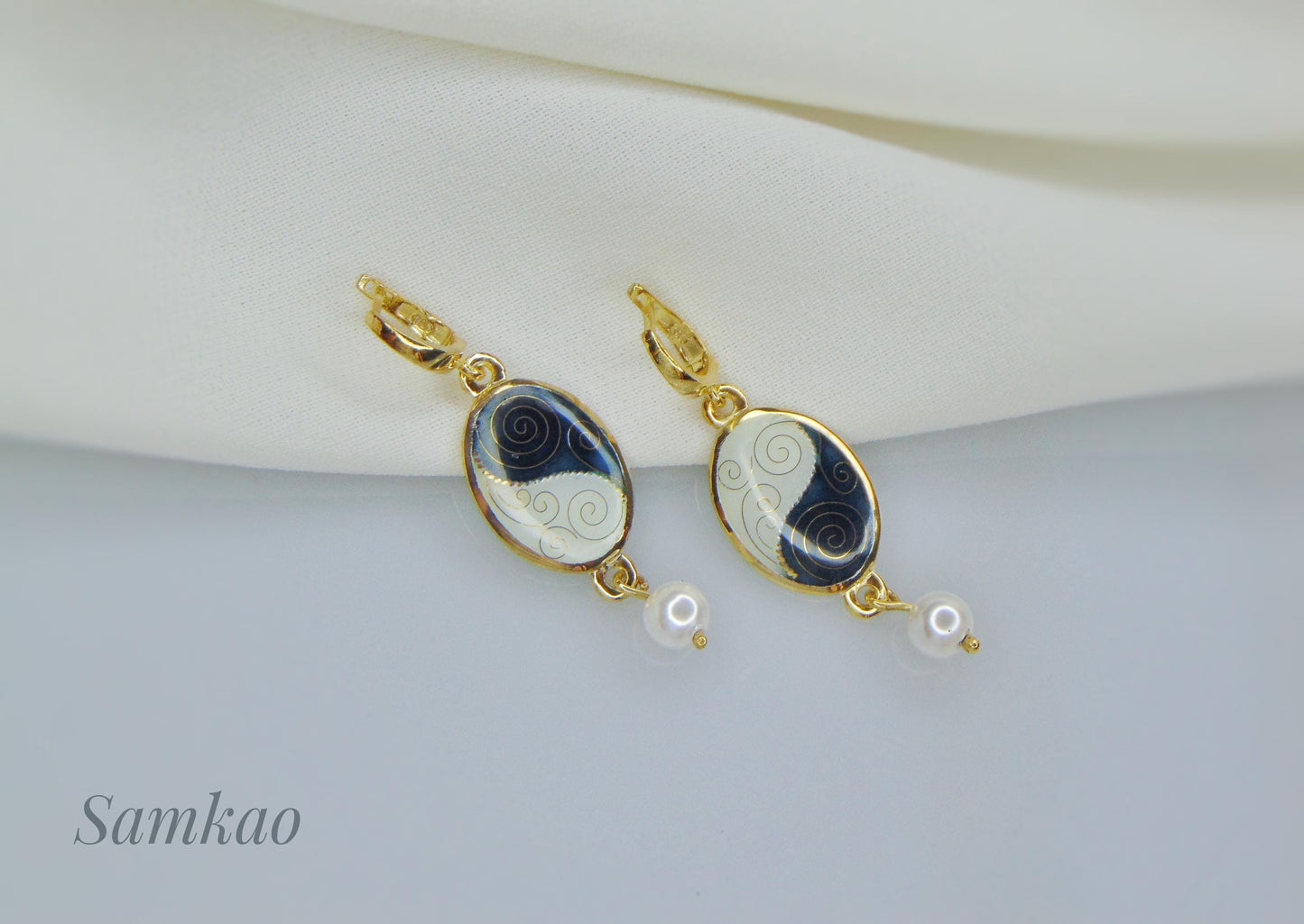 Gold Plated 24k  Black & White Enamel Earrings, Oval Dangle Earrings with Pearl Bead, Elegant Everyday Jewelry, Cloisonné Style