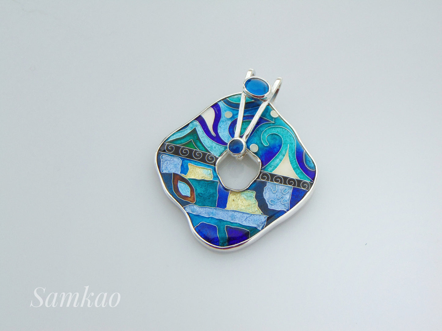 Cloisonné Enamel Pendant – Handmade Fine Silver, Artistic Design