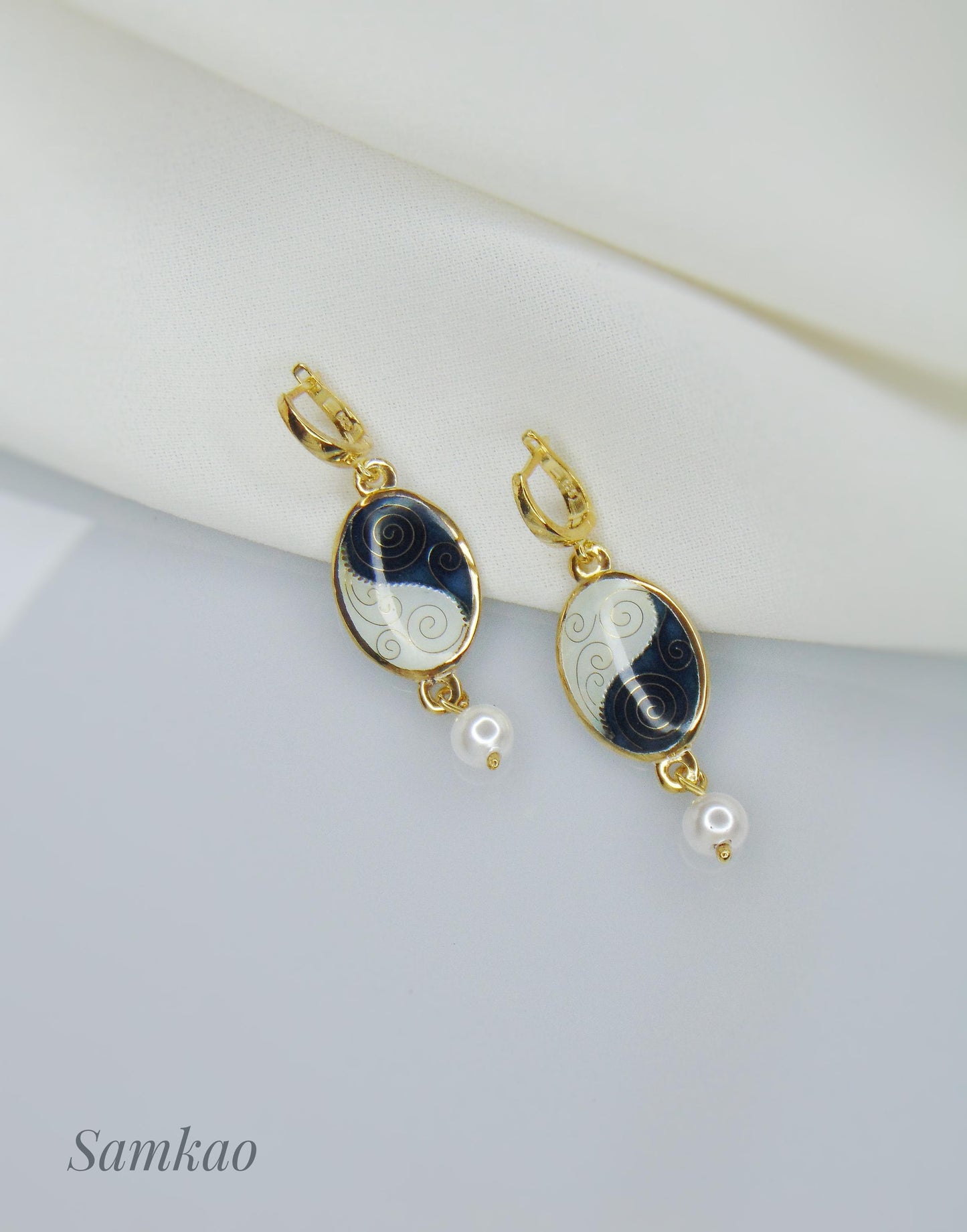 Gold Plated 24k  Black & White Enamel Earrings, Oval Dangle Earrings with Pearl Bead, Elegant Everyday Jewelry, Cloisonné Style